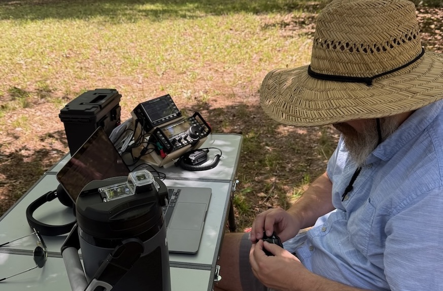Setting up his KX3 Station for TS POTA